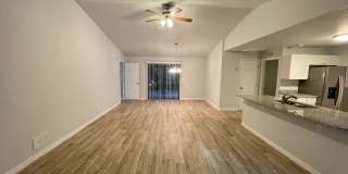 Beautiful Single Family Home! $2395/1085ft2-South Sarasota, 3-Bed/2-Bath, Fully Renovated: Annual Rental! Gallery 4