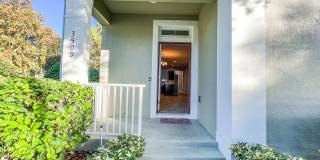 Spacious 4-Bedroom Townhome in Harmony – A Perfect Blend of Nature & Comfort! Gallery 5