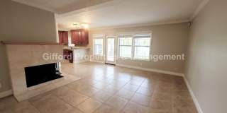 2BR/2BA Riverfront Luxury Condo Gallery 3