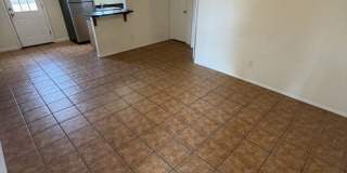 2/2 condo in the heart of Sunnyslope Gallery 5