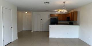 3 Bedroom Townhome in Gated Community Gallery 9