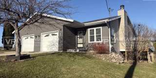 910 Washington Street Gallery 1