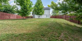 **BE THE LUCKY ONE TO LIVE IN THIS UPDATED NASHVILLE/ BELLEVUE HOME** Gallery 12