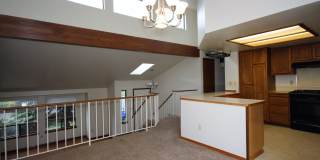 Beautiful 3 Bedroom Tri-Level Home In Federal Way! Gallery 5