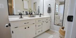 Pet Friendly Three Bedroom with Bonus! Gallery 13