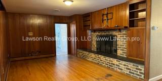 Spacious South Roanoke Home with Lawn Care Included Gallery 43