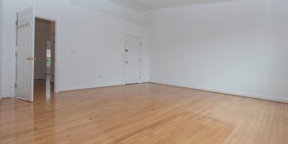 13559 FLOWERFIELD Gallery 13