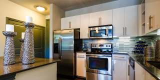 Pearl Greenway Gallery 37