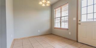 2755 Carondolet Street Gallery 4
