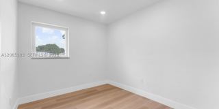 17915 NW 43rd Ct Gallery 8