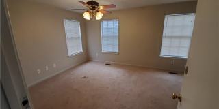 1536 W 40th Street Gallery 31