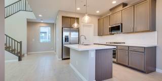 Tri-Level Three Bedroom Home with Spectacular City & Mountain Views Gallery 13