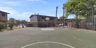 410 Heights Gallery 18