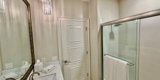 365 5th Avenue South - 303 Gallery 32