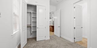 AVAILABLE: 2008 Construction 4 bed / 4 bath Home - Top of the line finishes, 2 car garage Gallery 28