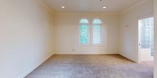 Spacious 4-bedroom 4.5 bath Home in a Gated Complex Gallery 13