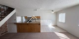 Charming 2 bedroom 1 bathroom Apartment! Gallery 3