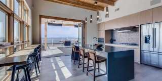 Windsor Queen Anne Gallery 31