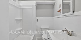 195 Laurel Hill Gallery 12