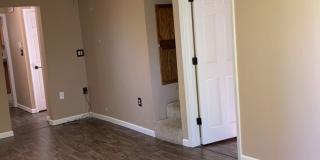 Cute 2 bedroom home with a loft and detached one car garage Gallery 3