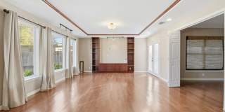 Charming 4-Bedroom Home with Spacious Living Areas in Convenient Location Gallery 10