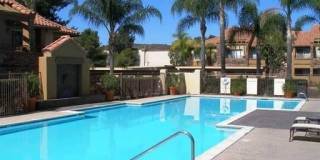 RB Luxury 2 Br Townhome 2 car spots Laundry $3190 TEXT 619-565-3468 Gallery 27