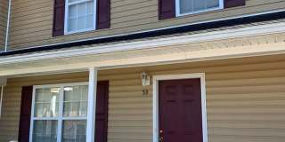 3 Bedroom 2.5 Bath Townhouse Gallery 1