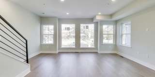 5333 Hayes Street NE Gallery 8