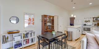 Charming 2 Bedroom Just Minutes from the Old Market!! Gallery 11