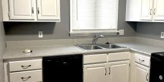 5560 Cresthaven Lane - A Gallery 1