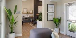 eaves La Mesa Gallery 17