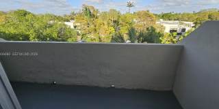 6884 N Kendall Dr Gallery 4