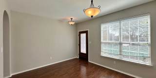 Viewable Now!  Small Dogs Accepted! Gallery 4