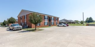 Buffalo Creek Apartment Homes Gallery 1