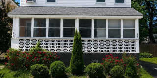 272-274 Locust Avenue Gallery 1