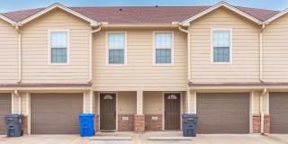 10001 Panther Way Gallery 1