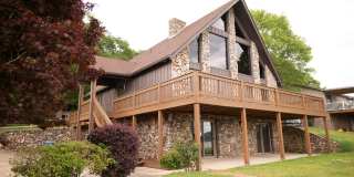 Waterfront Bliss in Rainbow City Alabama Gallery 1