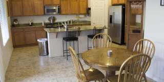 Charming 3 bedroom plus den and 2.5 bath home with full SOLAR !! Gallery 4