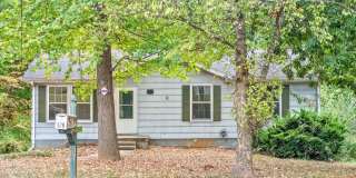 3 Bedroom Home on Wooded Lot For Rent! Gallery 1