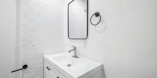 4 weeks of free rent! - Studio Near Grand Canyon University with washer/dryer! Gallery 13