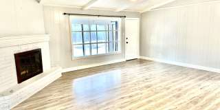 5415 73rd Street Gallery 3