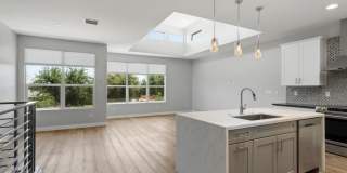 1214 W 5th Street Gallery 2