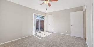 Premier Gardens Apt. Gallery 21