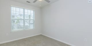 Riverstone Apartments at Long Shoals Gallery 69