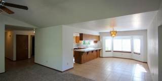 3 Bedroom Home for Rent in Redding CA | Office, RV Parking, Fenced Yard & 2-Car Garage Gallery 6