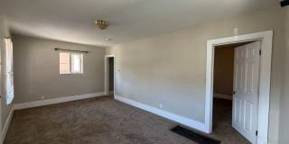 Escape Apartment Life! Downtown Cottage with yard! Gallery 18