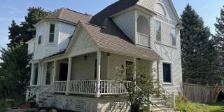502 E Washington Street Gallery 1