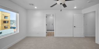 3 Bedroom Townhome in Desert Color Gallery 1