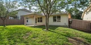 3 Bed, 2 Bath Home with Community Pool in Georgetown Gallery 36