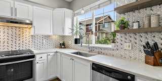 4Bd/2.5Ba Renton Townhome Gallery 17